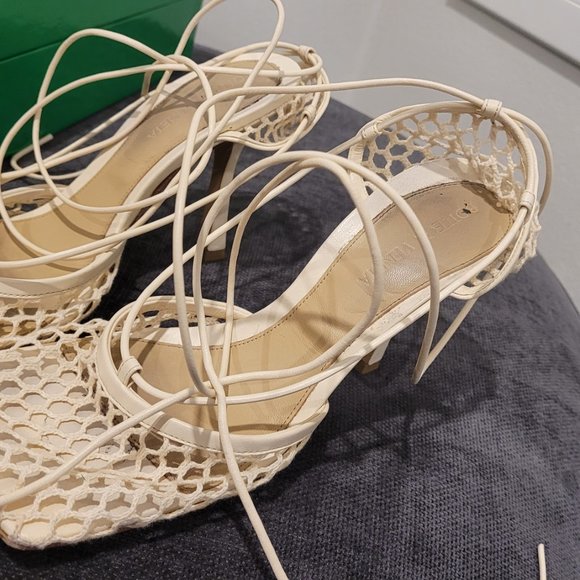 Bottega Veneta Mesh stretch heel beige colour in size 36.5 - Picture 4 of 4